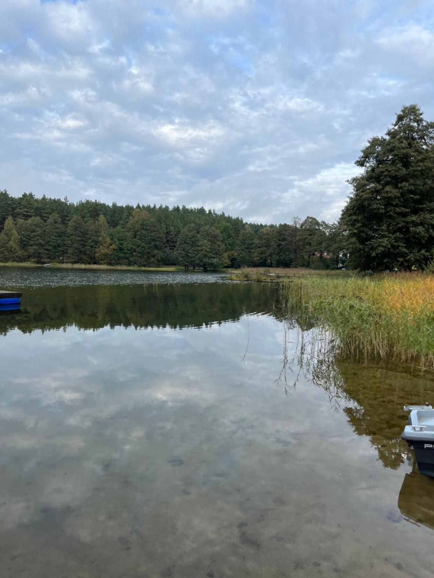 Domek Caloroczny Hawaje Nad Jeziorem Kazub Cieciorka Bagian luar foto